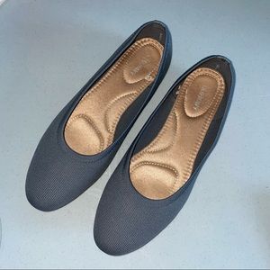 Gray Flats WOrk Office Business Casual Old Navy 10 Comfy Stretch